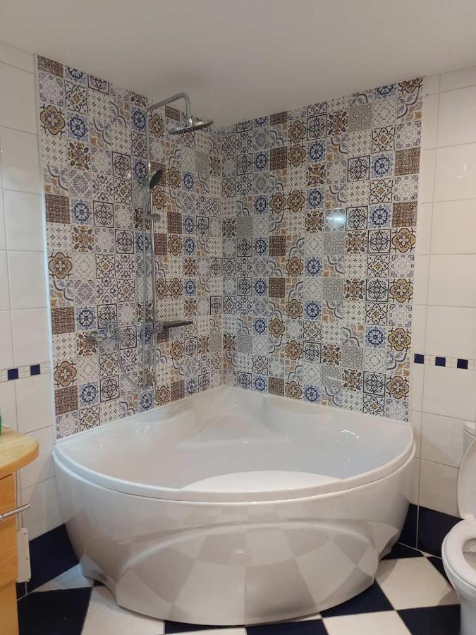 Center Danube Street Apartment Újvidék Kültér fotó